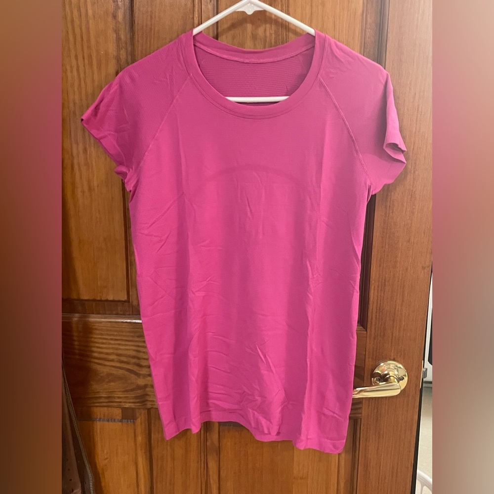 Lululemon Swiftly Tech Short - Sleeve Shirt 2.0
